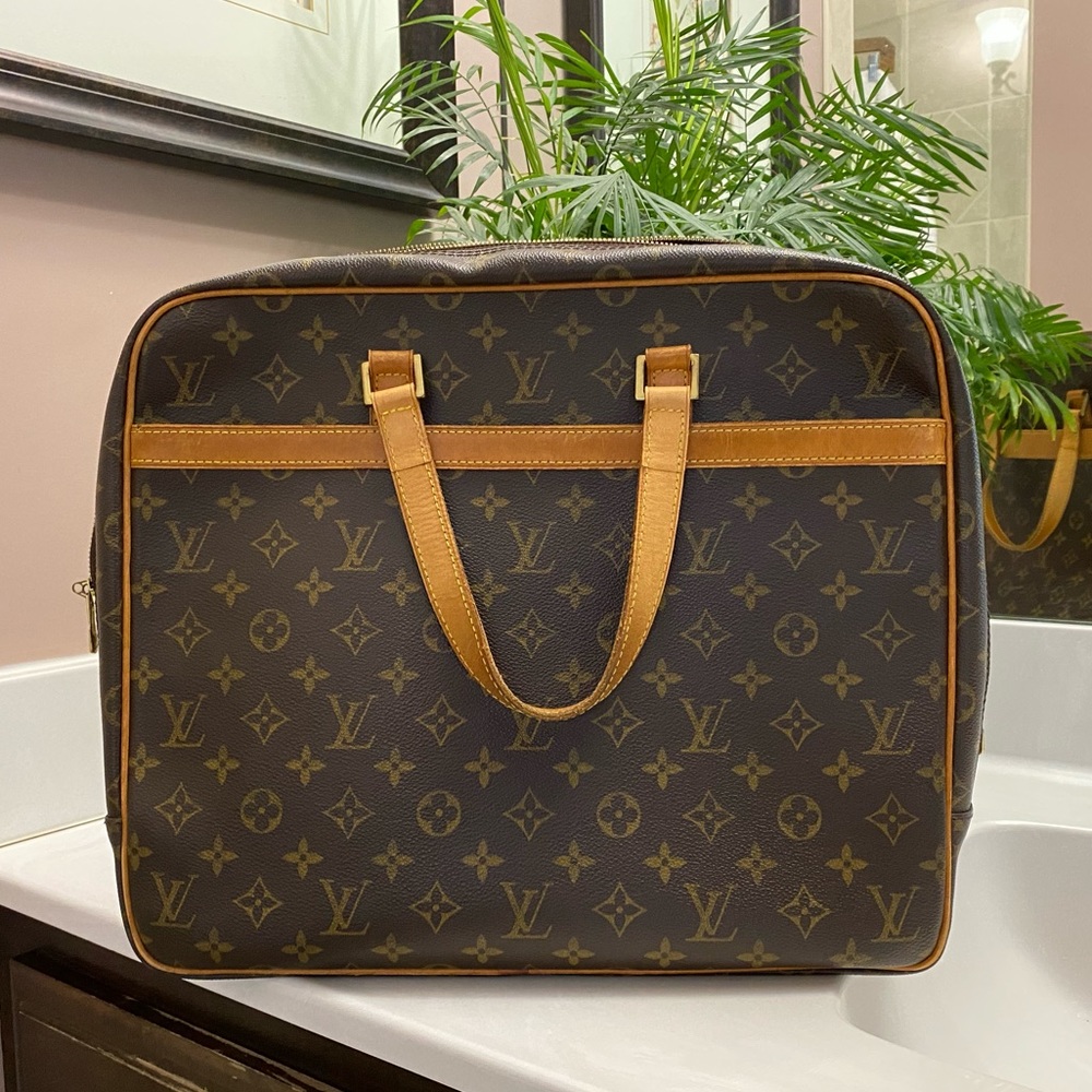 Louis Vuitton Porte Documents Pegase laptop bag